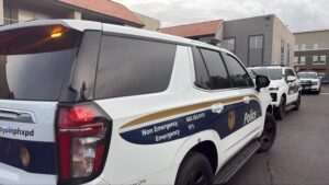Brothers stab each other after fight escalates in west Phoenix