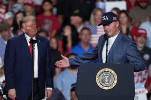 Trump says he’ll award fireballer Roger Clemens the Presidential Medal of Freedom