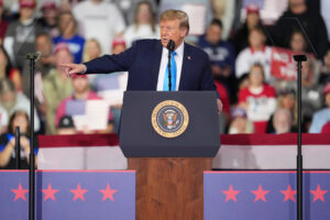 Trump touts his power at Kentucky rally to energize voters ahead of midterm elections