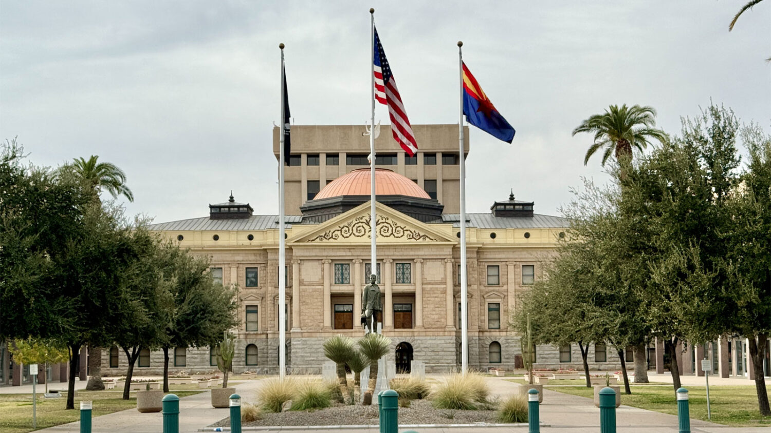 Pollster Predicts Democratic Gains in Arizona Legislature, Nov 3