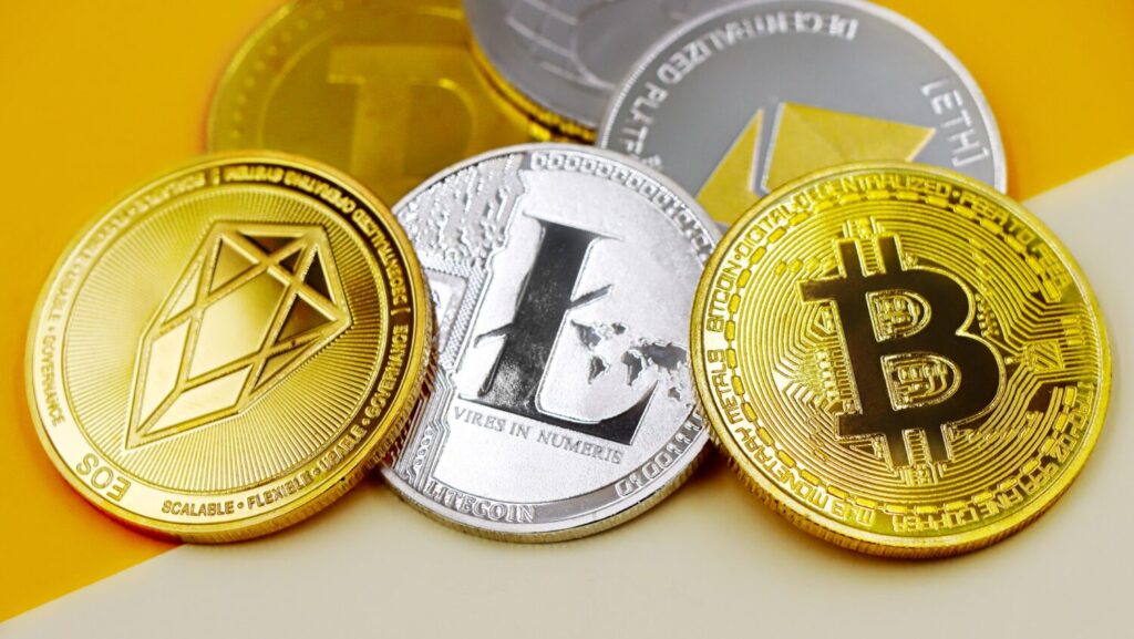 The Arizona Corporation Commission filed a temporary cease-and-desist order against a stablecoin seller for allegedly offering and selling registered securities in the state, violating the Arizona Securities Act.