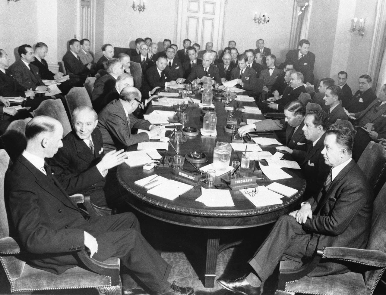 Конференция о создании оон. Конференция Объединенных наций 1945. Конференция в Сан Франциско 1945. ООН Сан Франциско 1945. Громыко Сан-Францисская конференция.