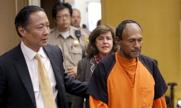 Francisco Sanchez, right, is lead into the courtroom by San Francisco Public Defender Jeff Adachi, ...