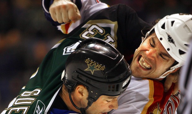 FILE – In this Dec. 7, 2005, file photo, Florida Panthers’ Steve Montador, right, fight...